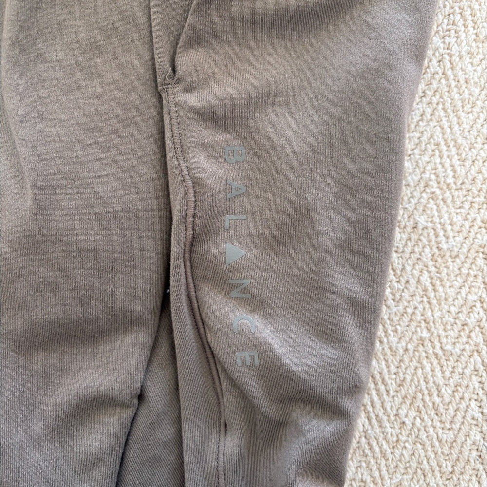 Balance Athletica Select Joggers - Picture 4 of 4